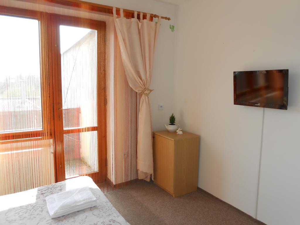 White Rabbit Hall Hotel Podebrady Room photo