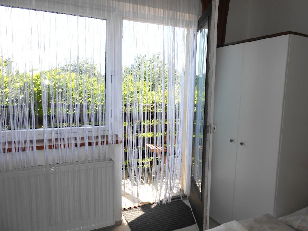 White Rabbit Hall Hotel Podebrady Room photo