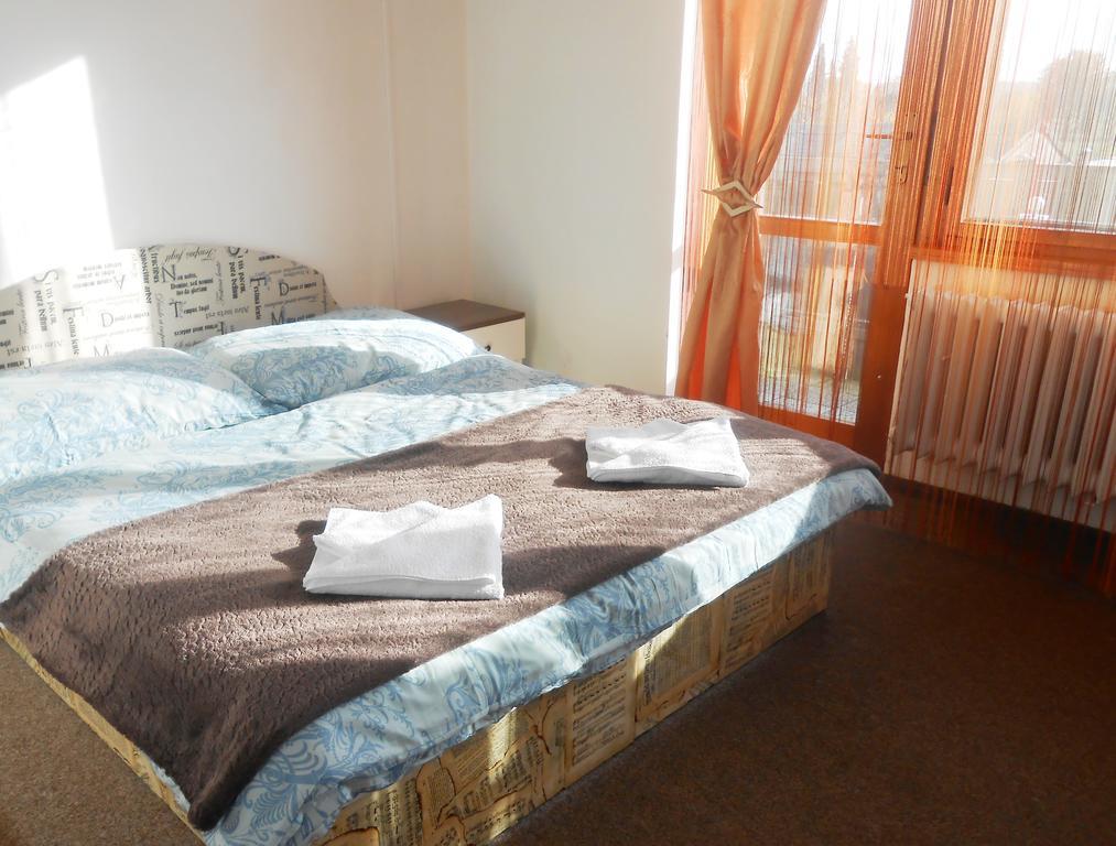 White Rabbit Hall Hotel Podebrady Room photo
