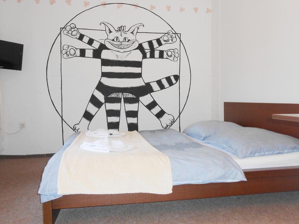 White Rabbit Hall Hotel Podebrady Room photo